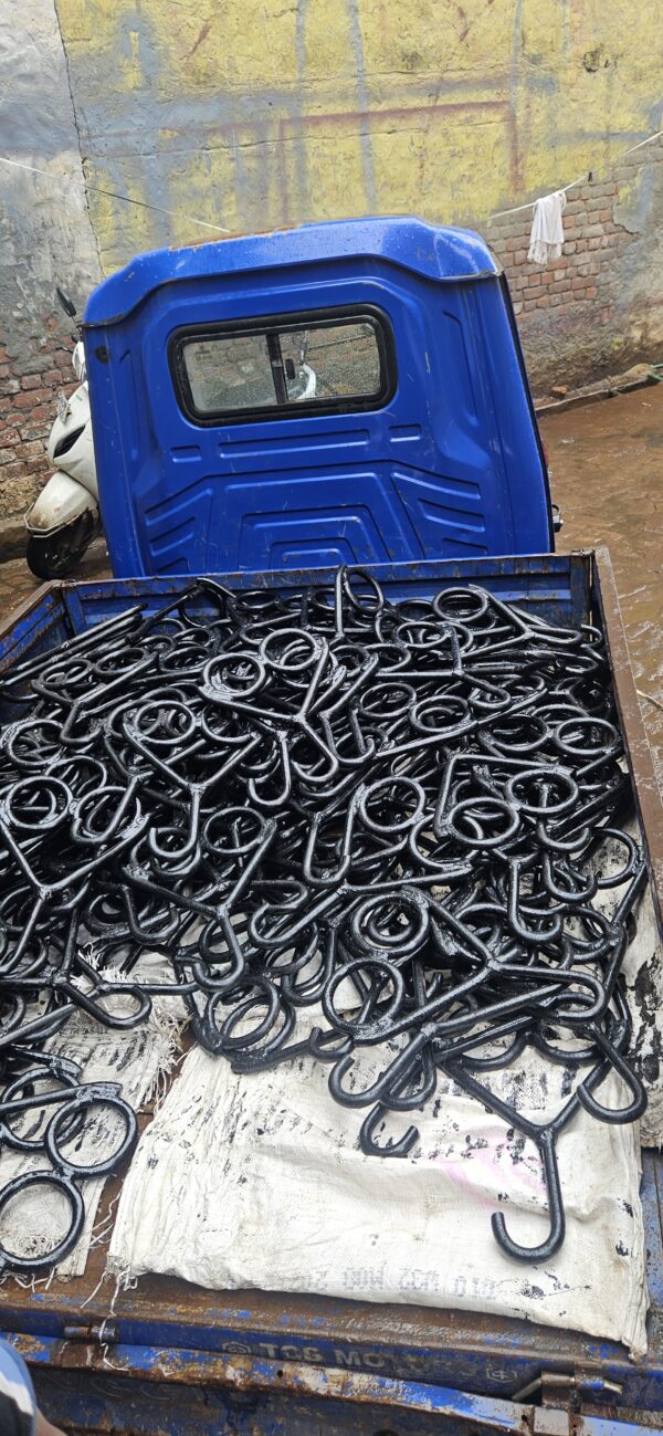 HOOKS