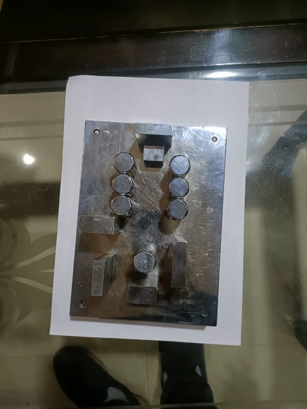 Sleeper ,Mold Checking Gauges - Image 3